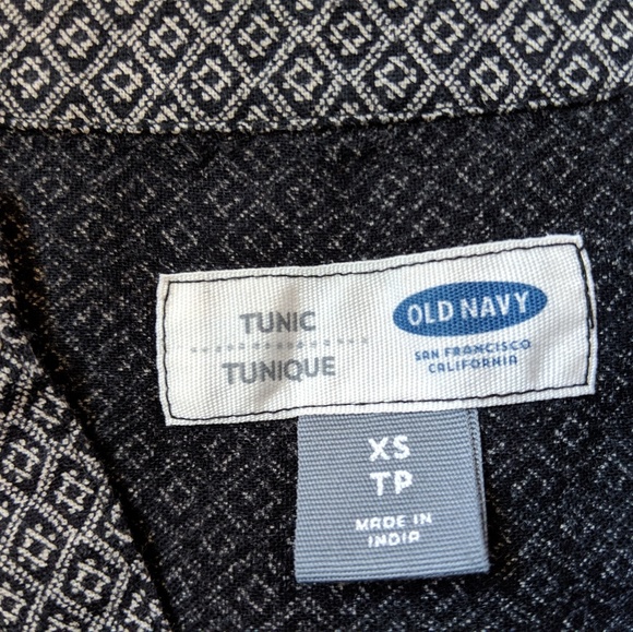 Old Navy Patterned Tunic - Picture 2 of 2